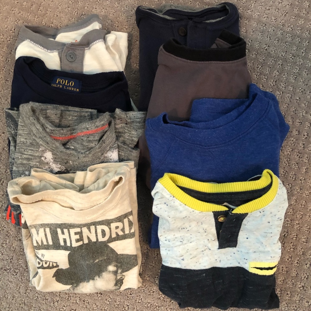 Bundle of 8 boys tees.